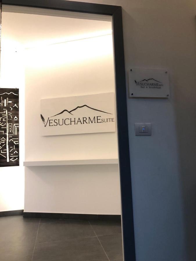 Vesucharme Suite Luxury Room Napoli Bagian luar foto