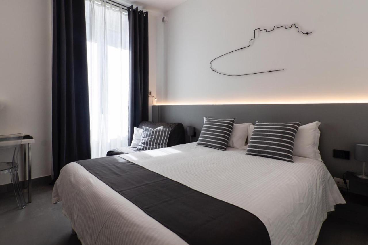 Vesucharme Suite Luxury Room Napoli Bagian luar foto